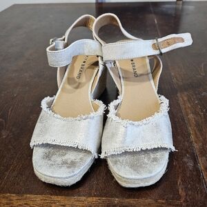 Lucky Brand Women's 7.5 Sandals NWOT